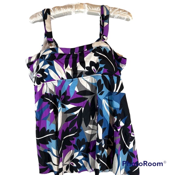 Upstream Floral Tankini top size 22W - Picture 3 of 5